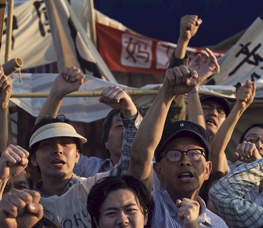 英劇重現天安門事件 台灣演員于懷傑參演