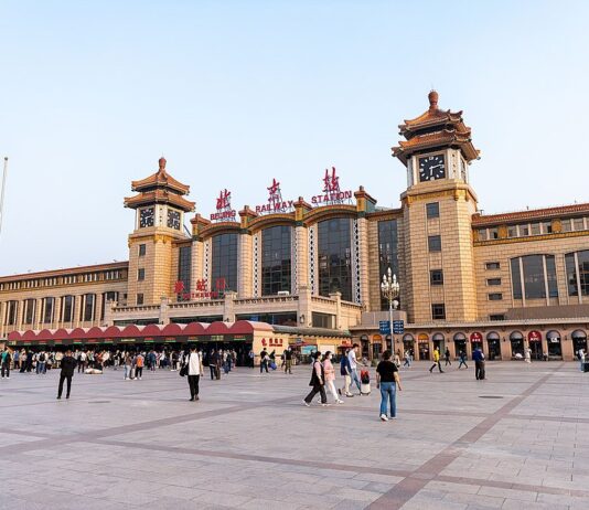 我的一九八九系列》晝夜兼程南下逃亡 歷時三天抵達龍港