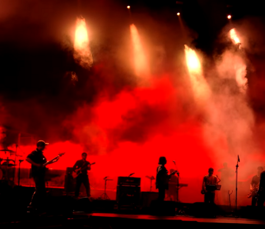 他們沒有唱甚麼 所有人都知道他們在唱甚麼