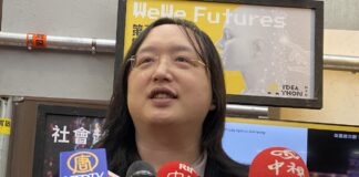 唐鳳出招 讓DeepSeek回答六四天安門