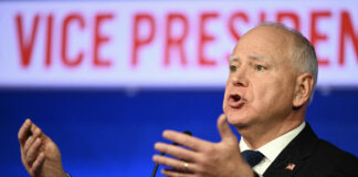 證實天安門事件期間人不在亞洲 華茲:我說錯了