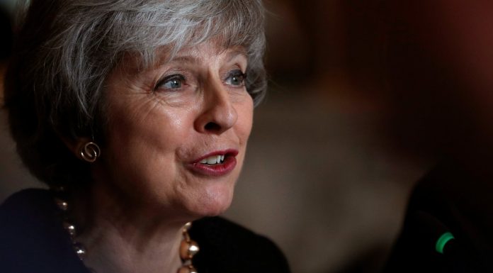 梅伊走險招 支持脫歐有獎勵被批行賄