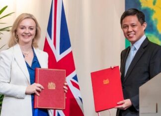 英國與新加坡簽自貿協定 與歐盟談判步履蹣跚