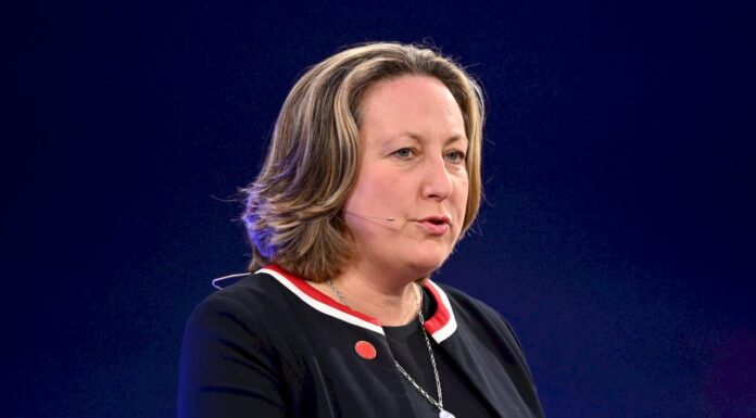 港人遭通緝 英外交部將召見中國大使抗議