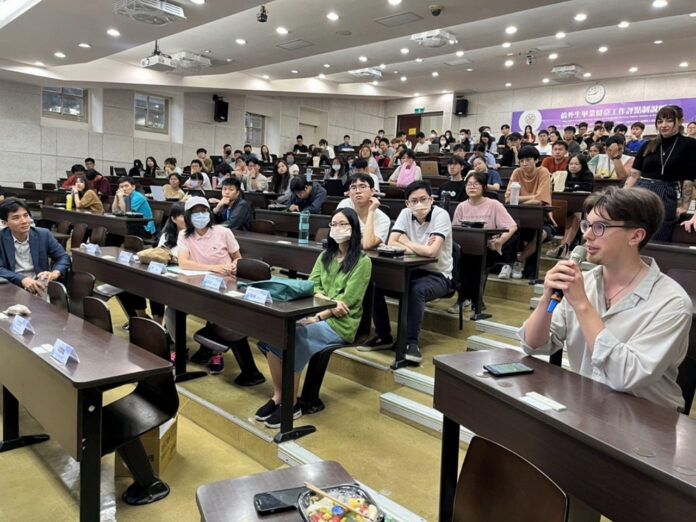 熟悉台灣語言文化 陸委會鼓勵港澳生留台工作