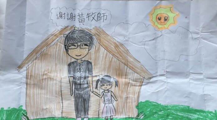 「香港媽媽」獲庇護抵德州 對華援助協會籲為港人發聲