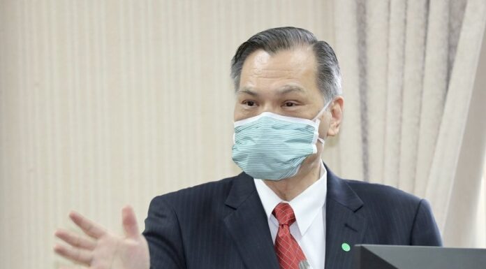 中共20大將登場 陳明通:七上八下規則不會改