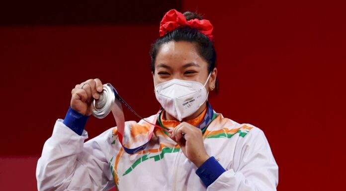 印度舉重女將東奧摘銀 享終生免費披薩+電影票