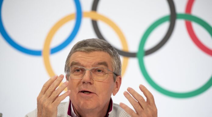 日媒:IOC主席盼疫情趨緩 東奧場館開放觀眾進場