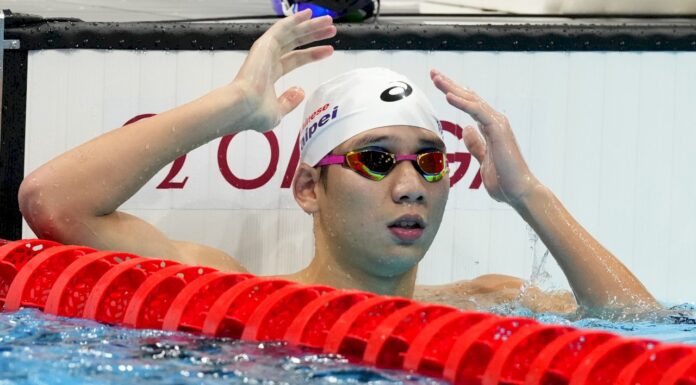 王冠閎200公尺蝶式游出1分55秒52 惜無緣8強