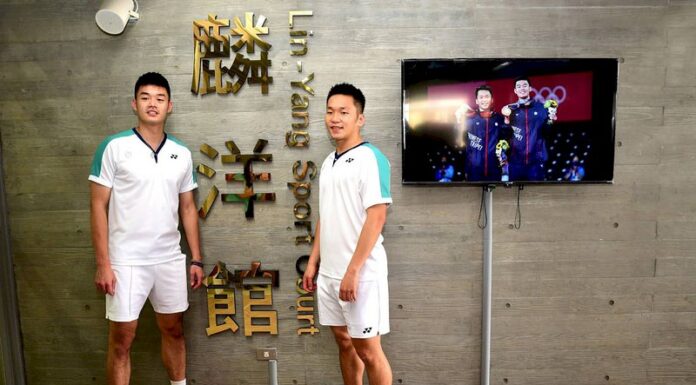 李洋王齊麟回母校中山國中 新羽球館以麟洋為名